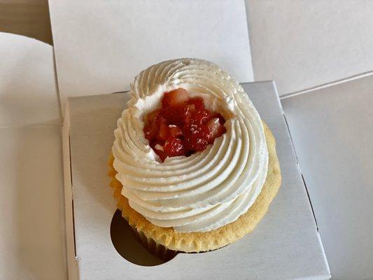 Strawberry Shortcake Cupcake