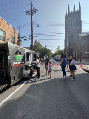 Java Jukebox Food Truck In Action