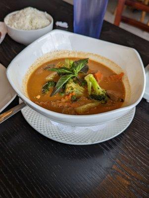 Red curry (specific veggies requested)