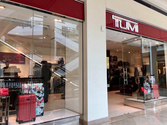 Tumi