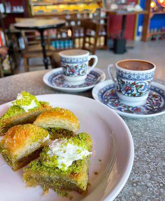 Ashuri Baklava & Cafe