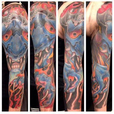 Sleeve by Jesse Tseronis