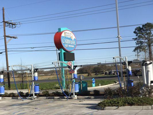 Pelican Pointe Carwash