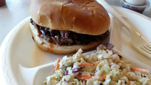 Jumbo brisket sandwich with slaw