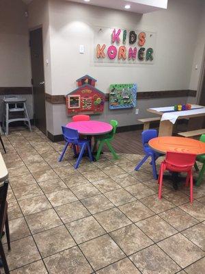 Kids Area!! Nice!!