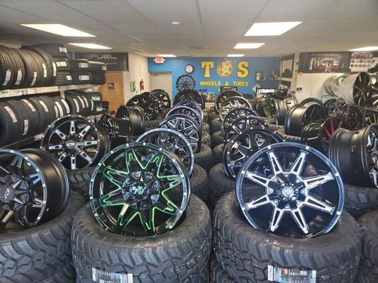 TOS Tires and Wheels - Marysville