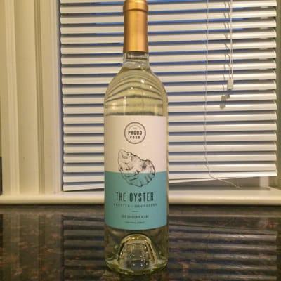 The Oyster is an awarding-winning, sustainably-grown, vegan Sauvignon Blanc that helps fund the restoration of our oyster reefs!