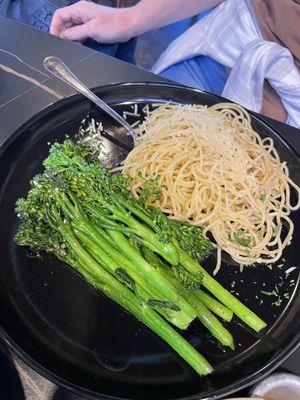 Broccolini Oil & Garlic Pasta