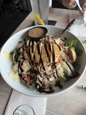 Chicken bruschetta salad