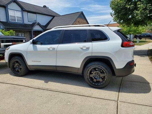 New wheels and tires #falken #raceline #jeep