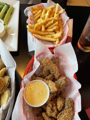 Fries & fried mushrooms