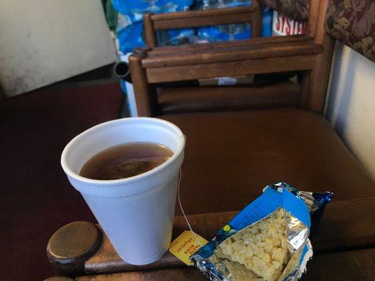 little human touch of free hot tea and cookies while I had for 3 different services made to my car in 15 minutes