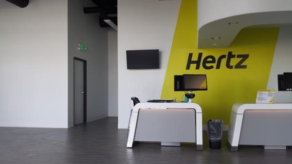 The loneliest hertz office I've ever seen.