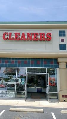 Silver cleaners...your one-stop luxury dry cleaners with a friendly smile!..