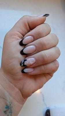 Black cat nails for October - so cute!