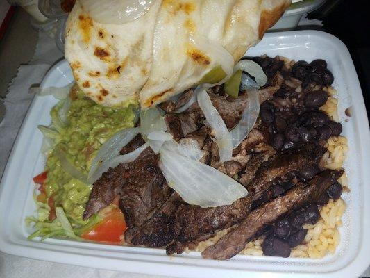 The steak lunch combo with guacamole