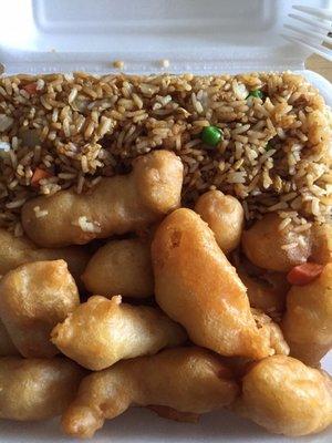 Sweet and sour chicken lunch combo