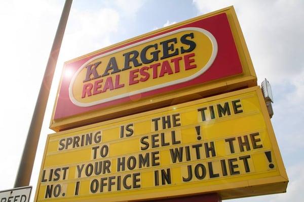 Sign on Larkin Ave.