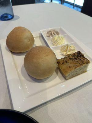 Rolls with 3 kinds of butter