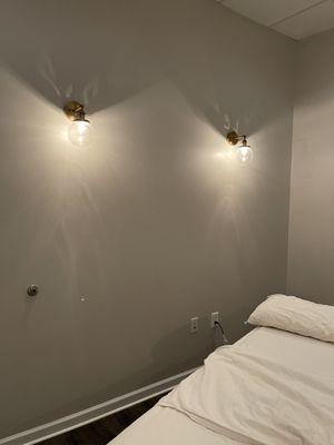 Nice comfy room. The sconces were a nice touch!