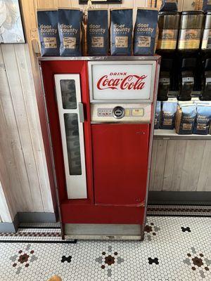 Retro Coca cola machine