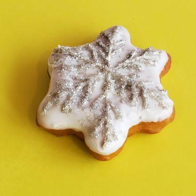 Christmas Snow Flake Donuts