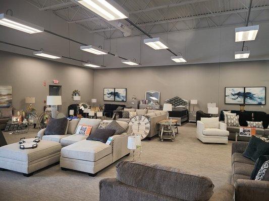 Raymour & Flanigan Furniture and Mattress Outlet