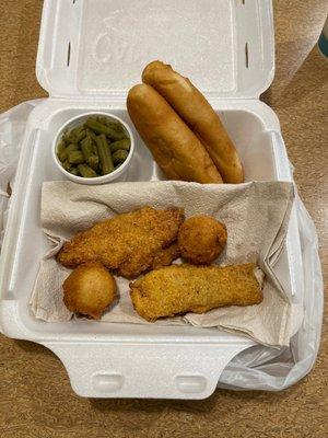 2 pc Catfish dinner w/ 2 sides for $10? NOT WORTH THE MONEY! Catfish pieces are TINY!! ‍