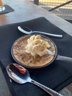 Yummy chocolate chip cookie with ice cream