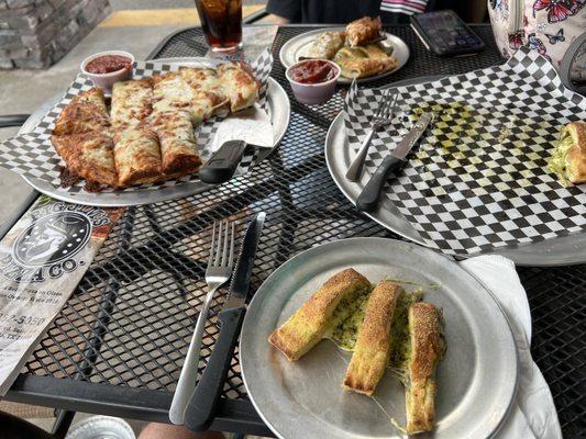 Cheese bread, pesto Pesto Mozzarella Rolls