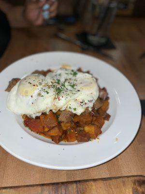 Beef potato egg hash