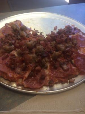 Small pizza with all the meats