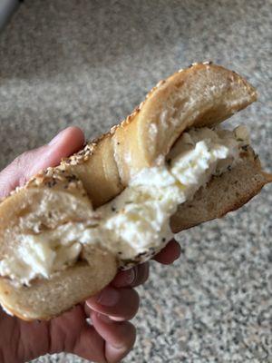 Everything Bagel wi to tofu scallion cream cheese