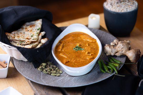 Butter Chicken & Garlic Naan