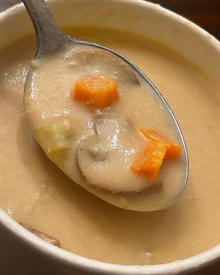 Creamy Veggie Mushroom Soup (vegan)