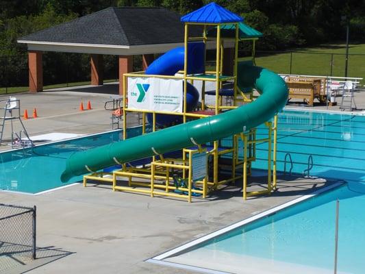 Outdoor Pool: Slides