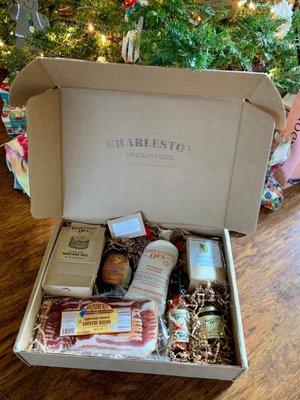 A yummy breakfast box arrives in Texas!