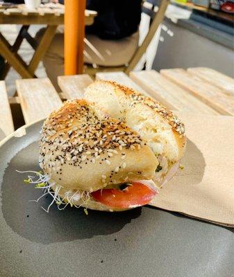 Veggie bagel