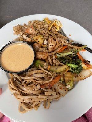 Hibachi chicken with chicken fried rice, noodles, vegetables and yum yum sauce!