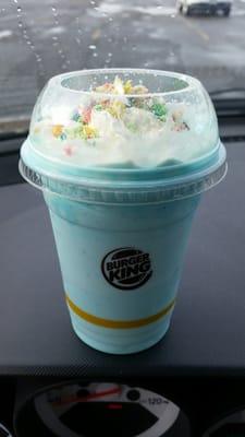 Fruit  Loops Milkshake! !!  Had to try it!