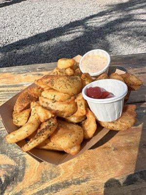 Sidewinder fries small order (their house sauce is delicious!)