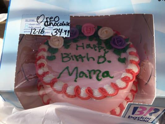 Wow! I couldn't believe how they botched up the cake I bought for my brother-in-law's wife.  Worst Baskin & Robbins experience/branch.