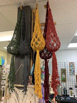 Macrame light/plant hangers are beautiful!