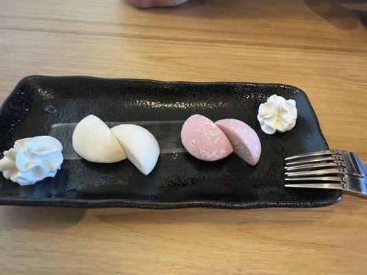 Vanilla & Strawberry Mochi Ice Cream