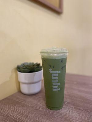 Cold Madagascar Vanilla Matcha w/ Milk