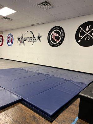 The wall says it all... best place to learn how to defend yourself... Brazilian Jiu Jitsu, Luta Livre, noLOVE MMA, MAUMOCO Muay Thai,