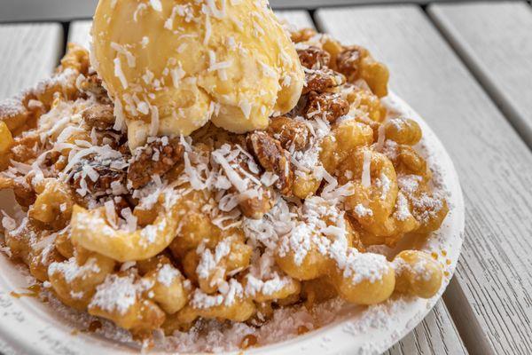 Praline Dream - Pralines, caramel, vanilla ice cream, and a sprinkle of coconut...Yum!