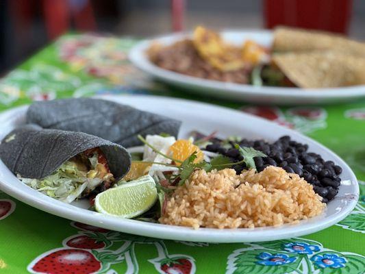 Red snapper fish tacos plate