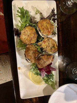 Stuffed clams with chorizo