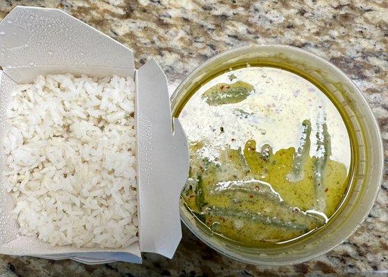 Rice with green curry